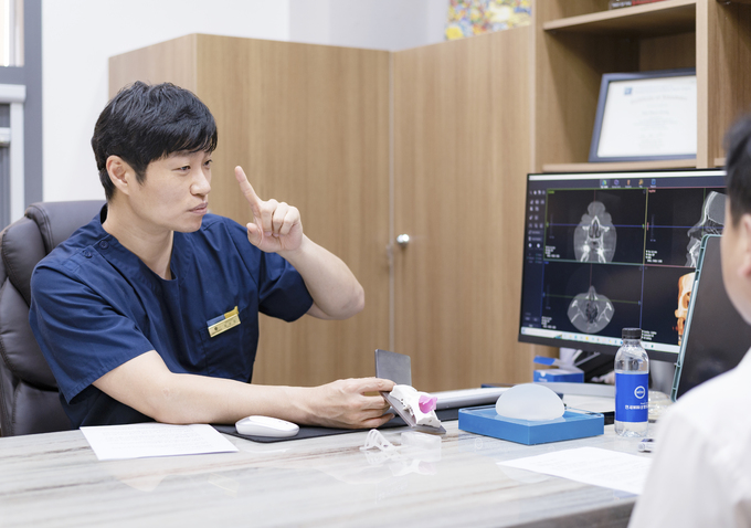 코성형 계획 시 기능·미용 문제 동시 개선 여부 살펴야